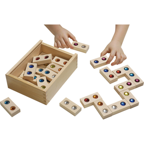 Диамантено домино - детска дървена игра