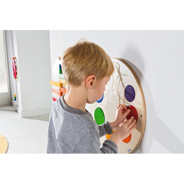 Цветни кръгове - стенен панел за игра